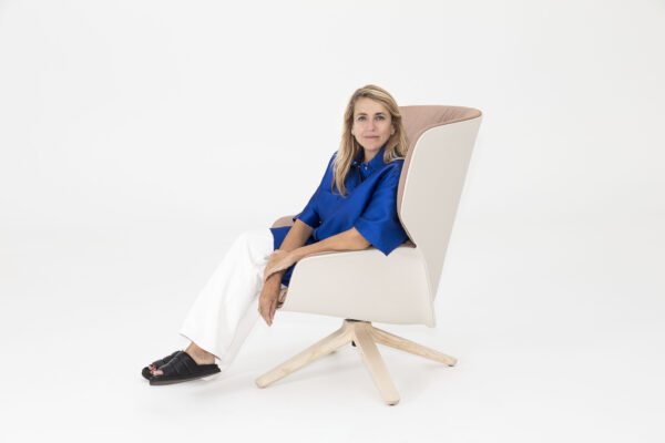 Andreu-World_Patricia_Urquiola_Nuez_Lounge_BIO